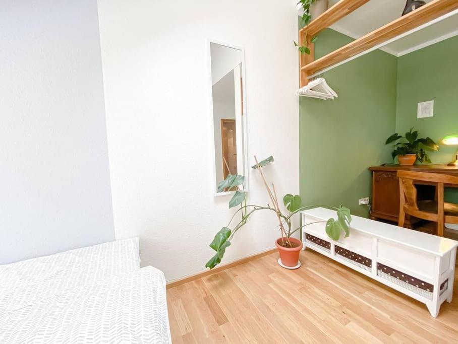 Schoene Ferienwohnung Mit Blick Ueber Stadtwald 莱比锡 外观 照片